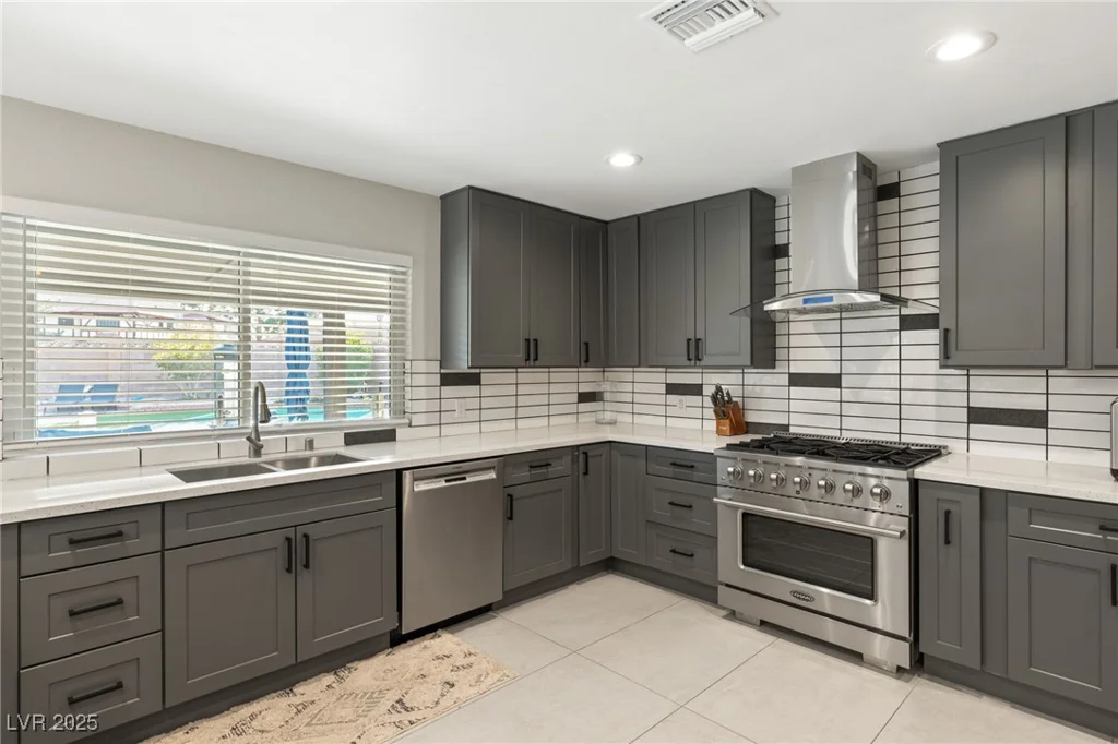 6975 Darby, Las Vegas, NV 89117