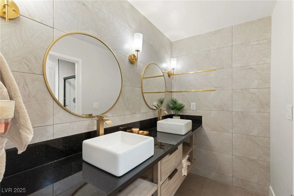 6975 Darby, Las Vegas, NV 89117
