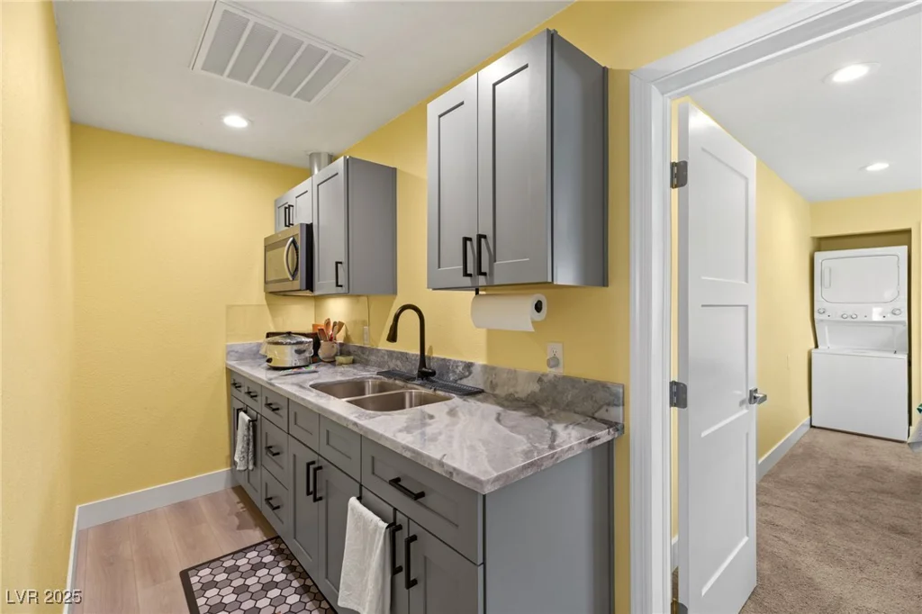 6975 Darby, Las Vegas, NV 89117