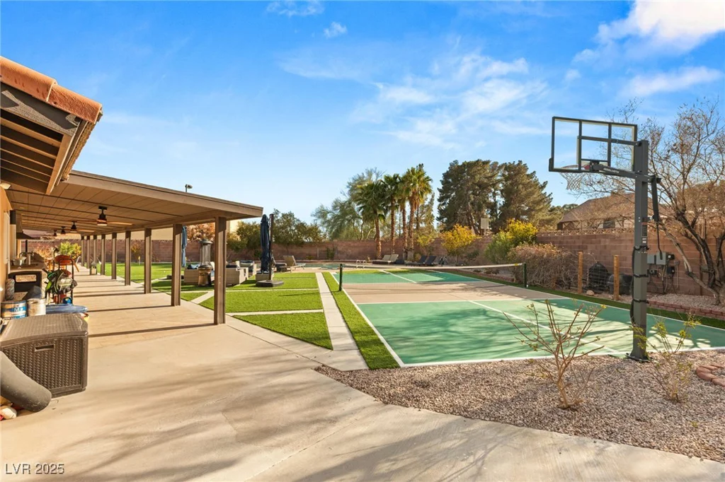6975 Darby, Las Vegas, NV 89117