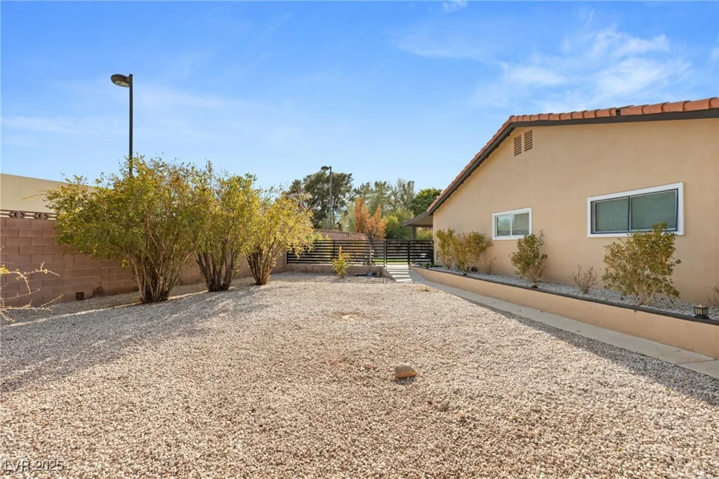 6975 Darby, Las Vegas, NV 89117