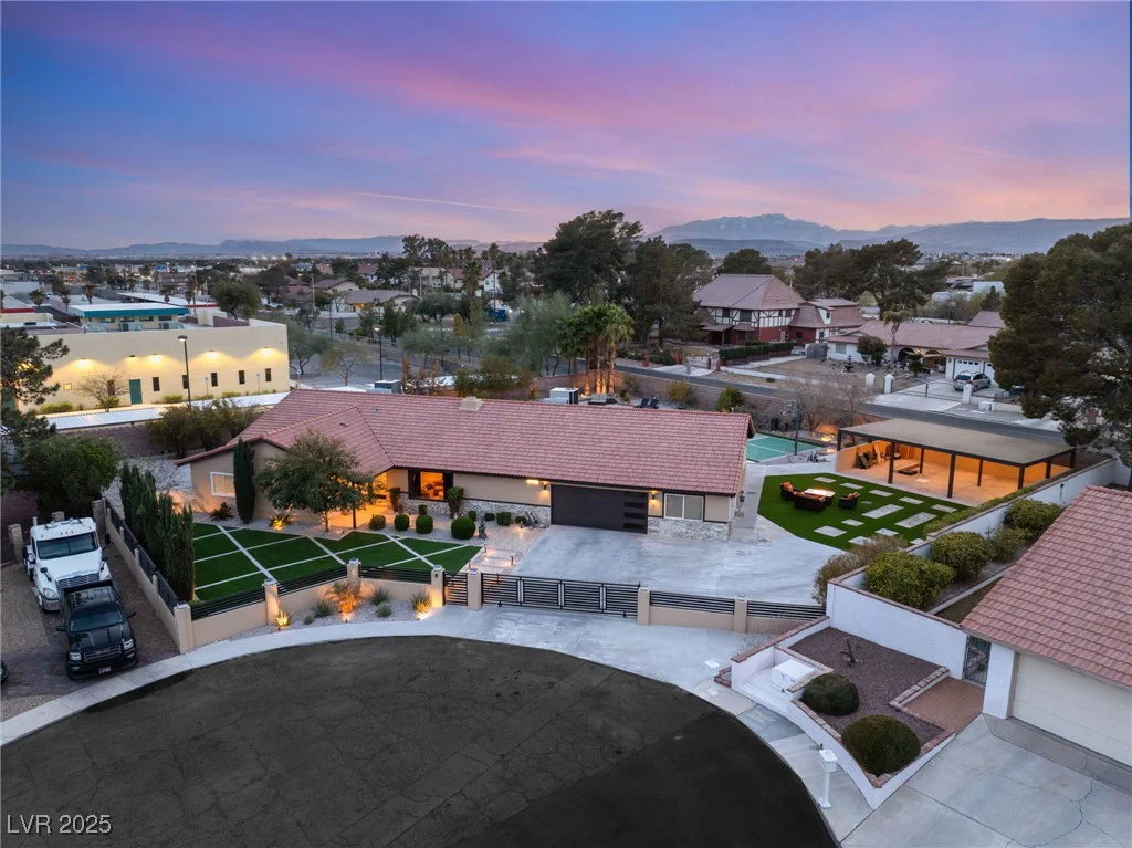 6975 Darby, Las Vegas, NV 89117
