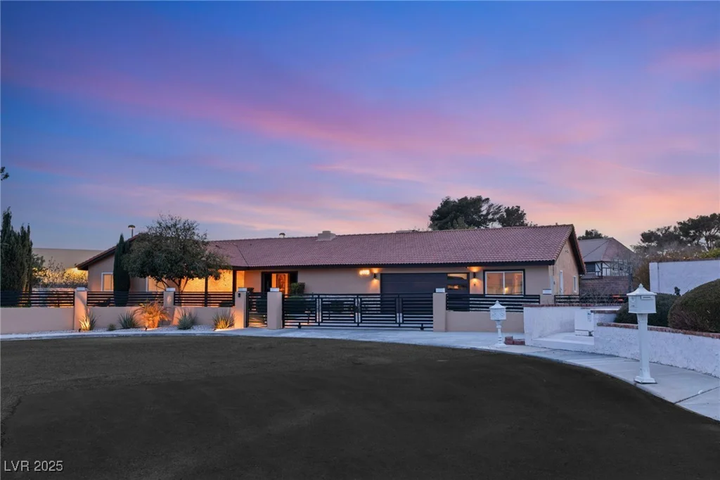 6975 Darby, Las Vegas, NV 89117