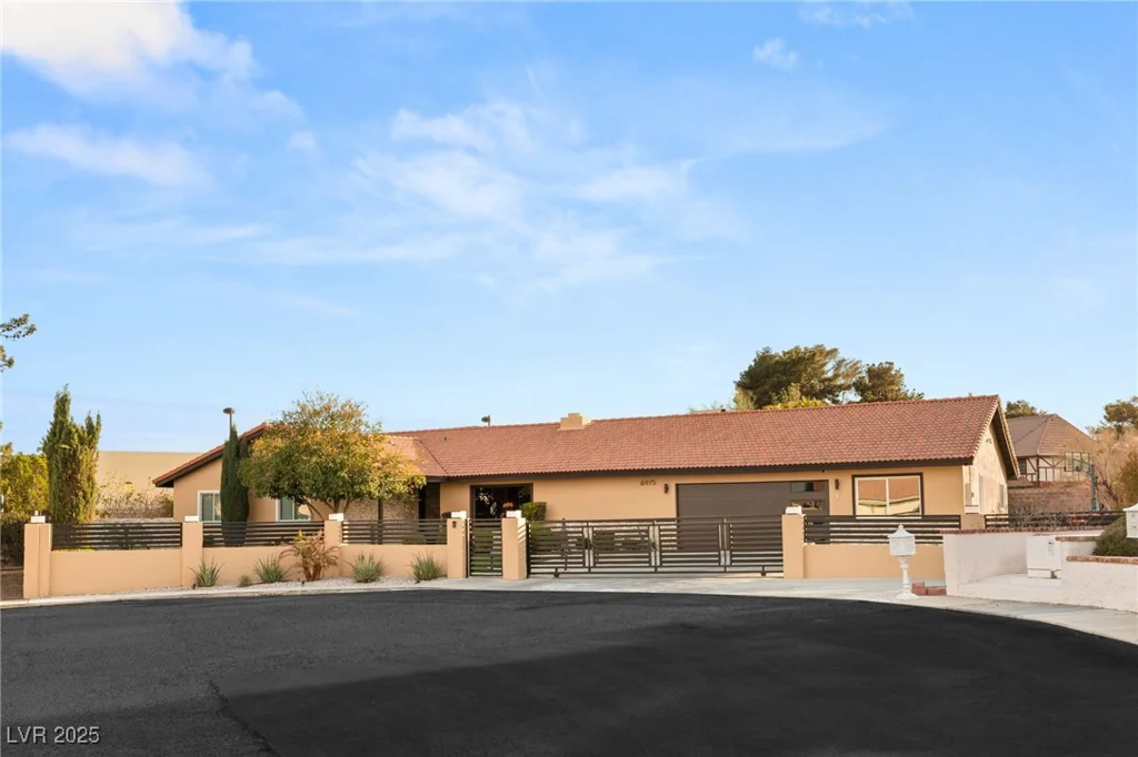 6975 Darby, Las Vegas, NV 89117