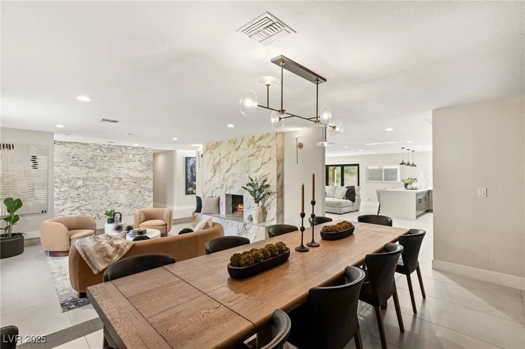6975 Darby, Las Vegas, NV 89117