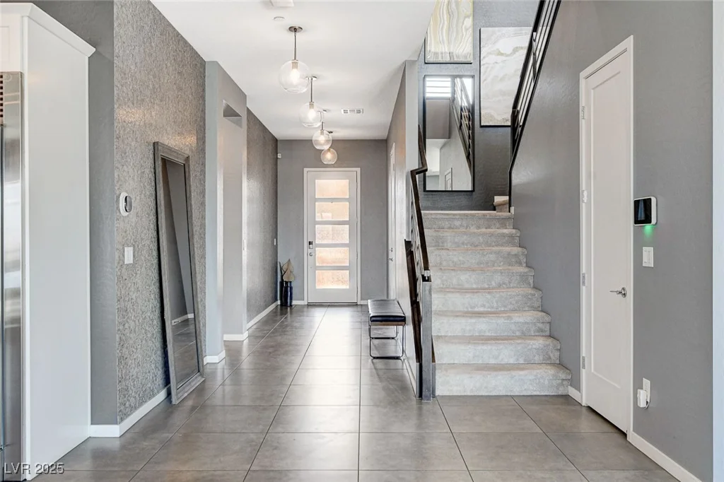795 Glistening Light, Henderson, NV 89052