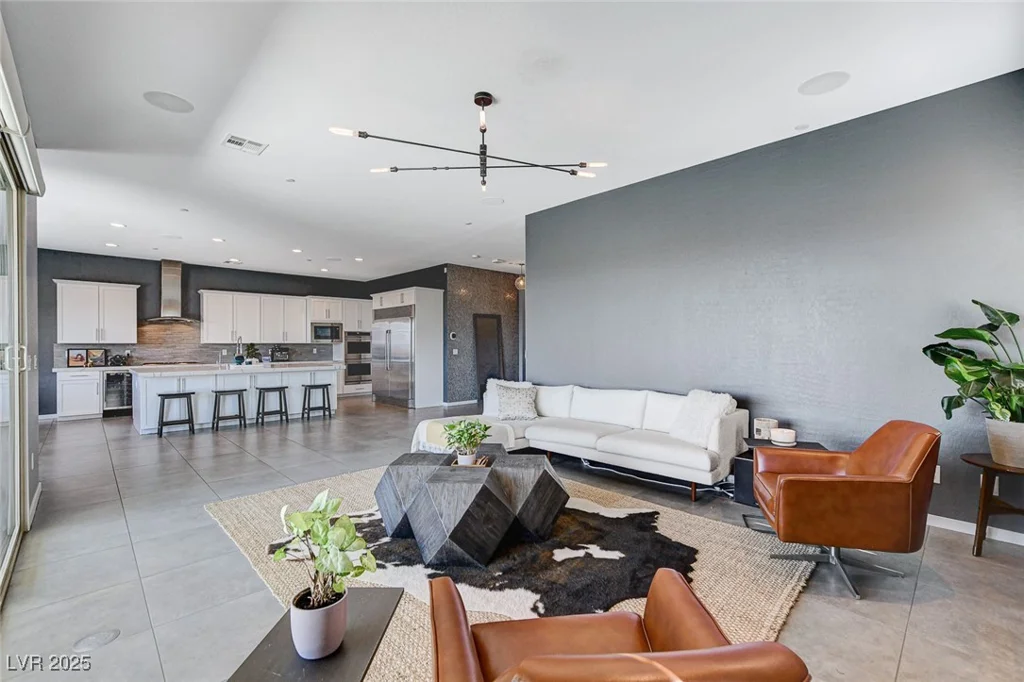 795 Glistening Light, Henderson, NV 89052