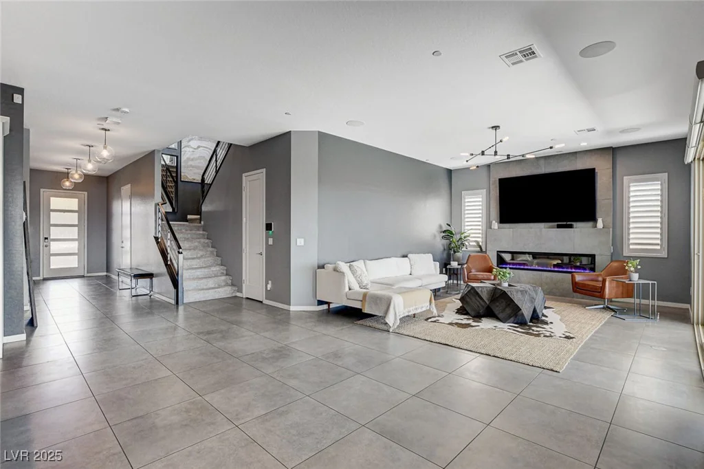 795 Glistening Light, Henderson, NV 89052