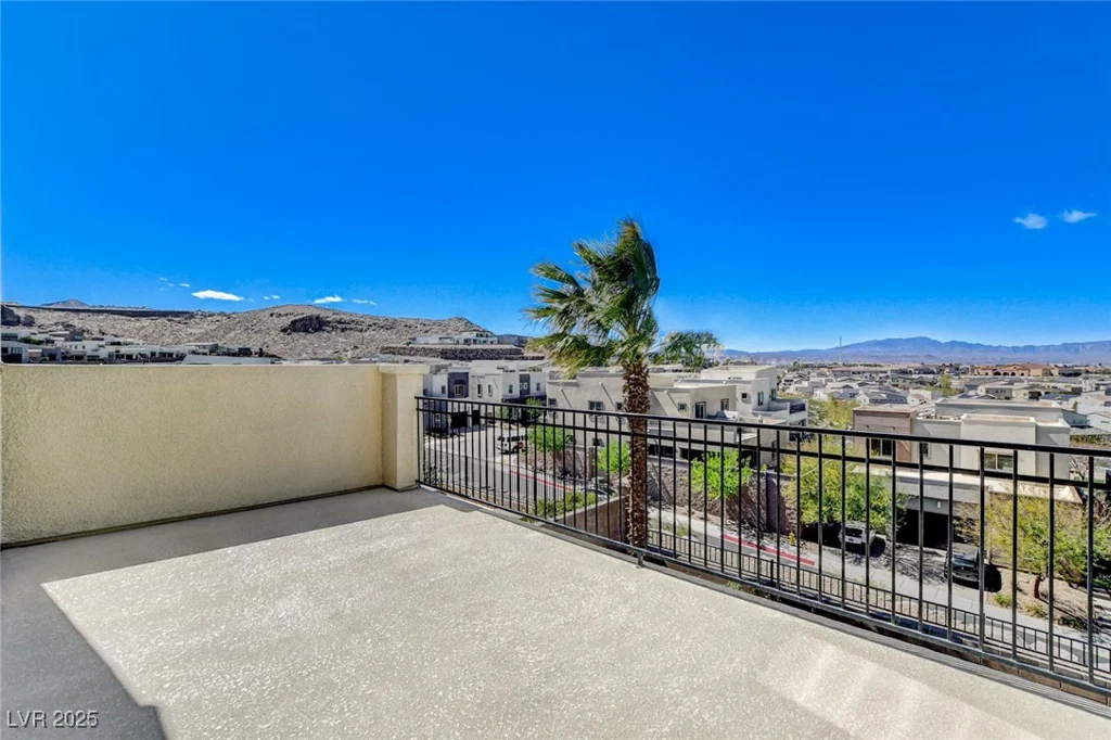 795 Glistening Light, Henderson, NV 89052