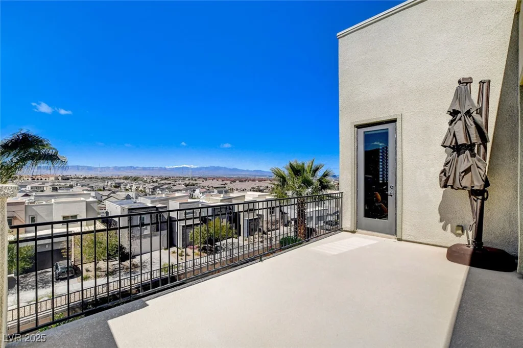 795 Glistening Light, Henderson, NV 89052
