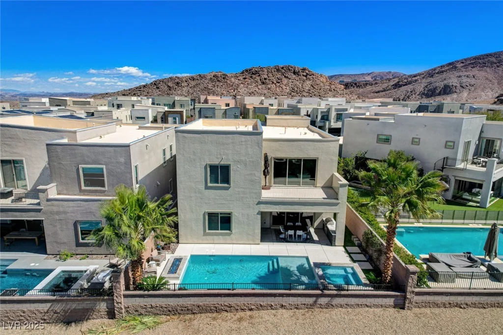 795 Glistening Light, Henderson, NV 89052