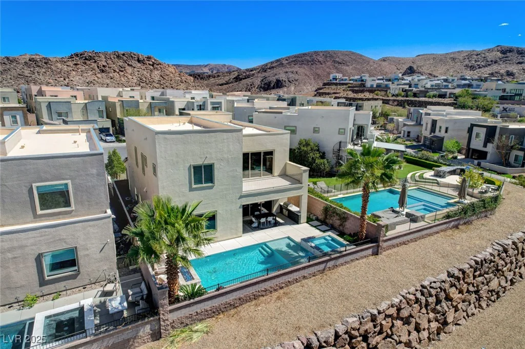 795 Glistening Light, Henderson, NV 89052