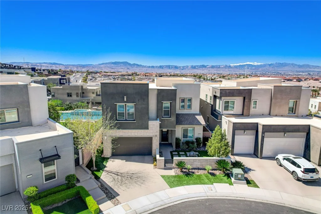 795 Glistening Light, Henderson, NV 89052