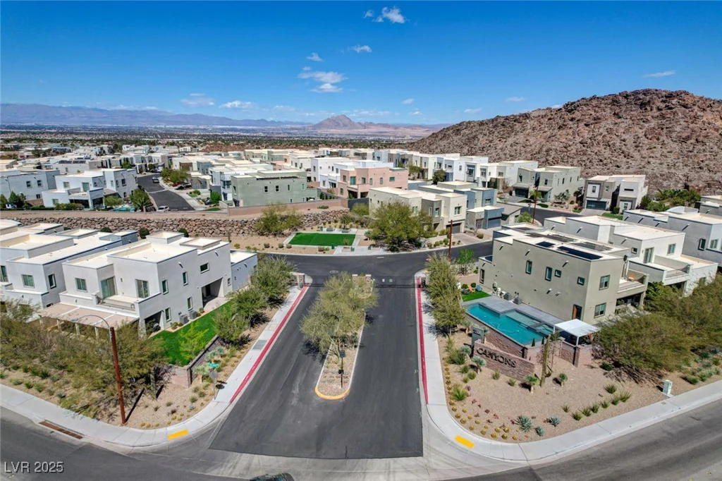 795 Glistening Light, Henderson, NV 89052