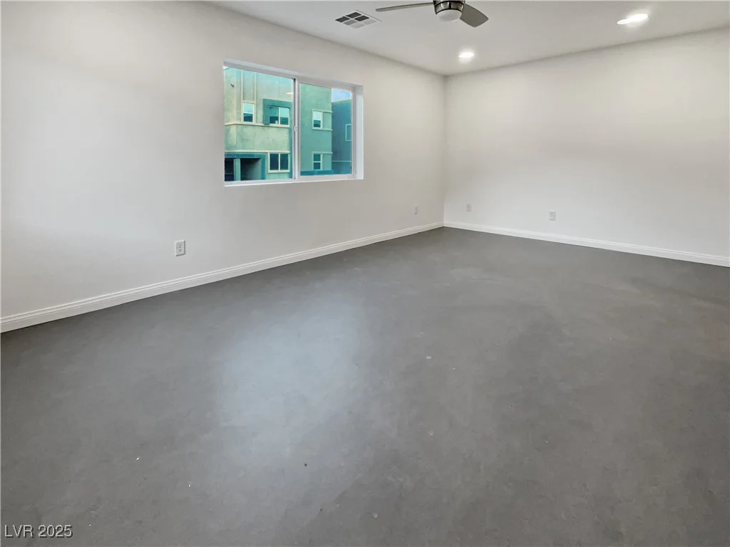 10537 Headwind, Las Vegas, NV 89129