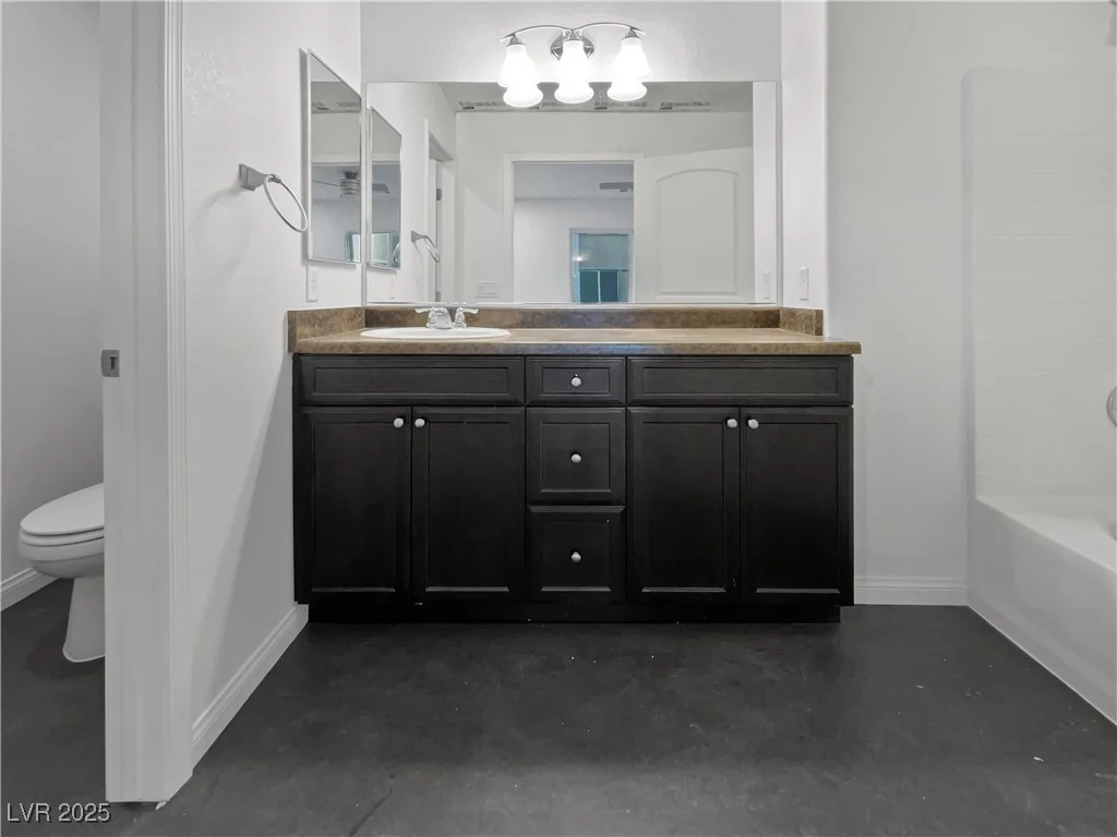 10537 Headwind, Las Vegas, NV 89129