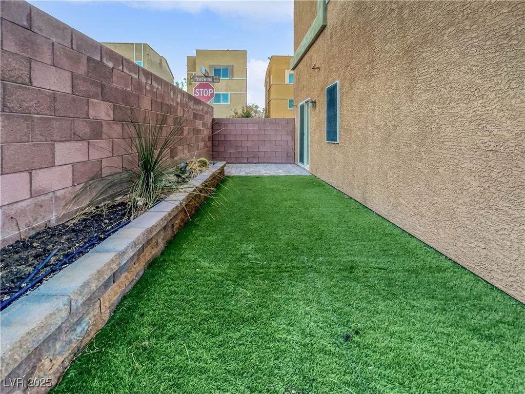 10537 Headwind, Las Vegas, NV 89129