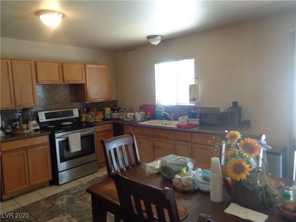 3127 Aloha, Las Vegas, NV 89121
