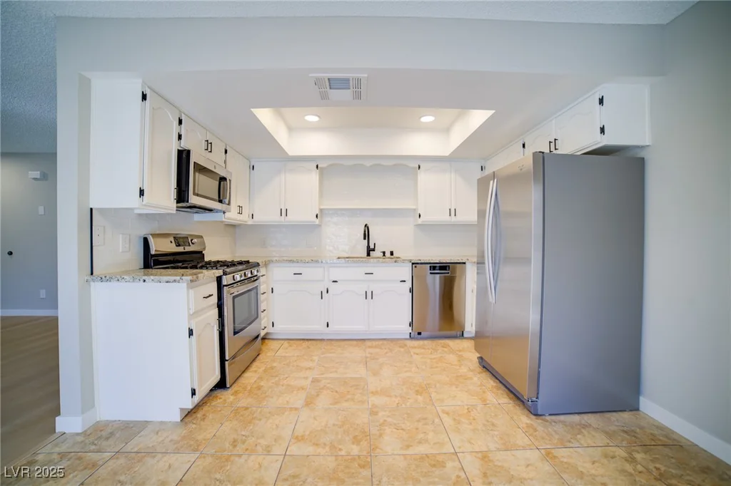6649 Tropicana, Las Vegas, NV 89103