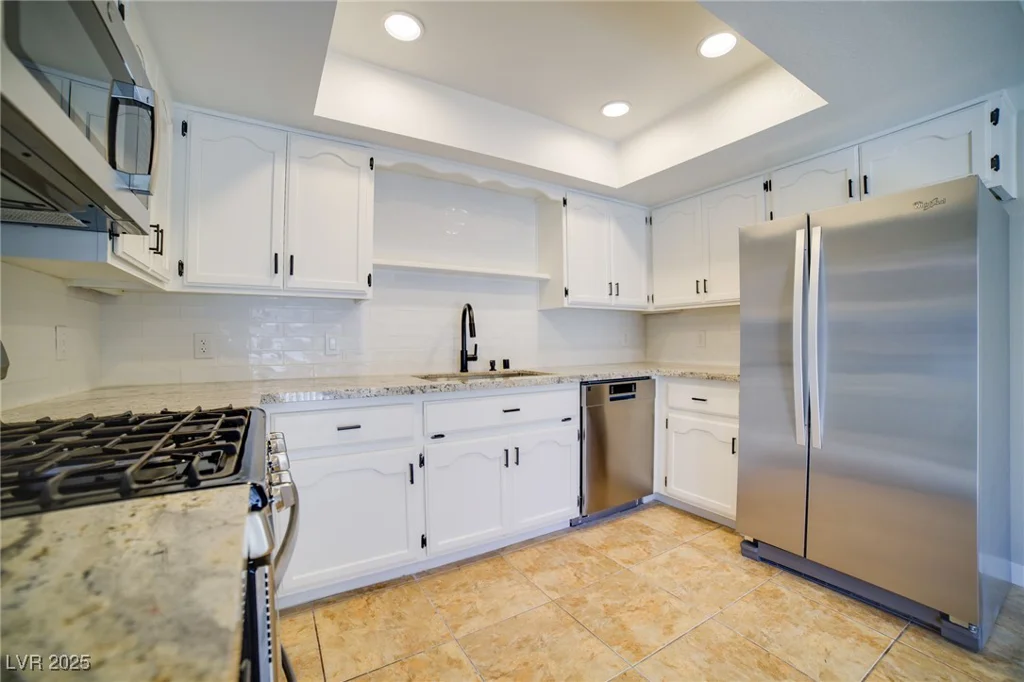6649 Tropicana, Las Vegas, NV 89103