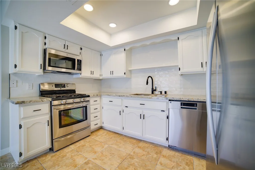 6649 Tropicana, Las Vegas, NV 89103