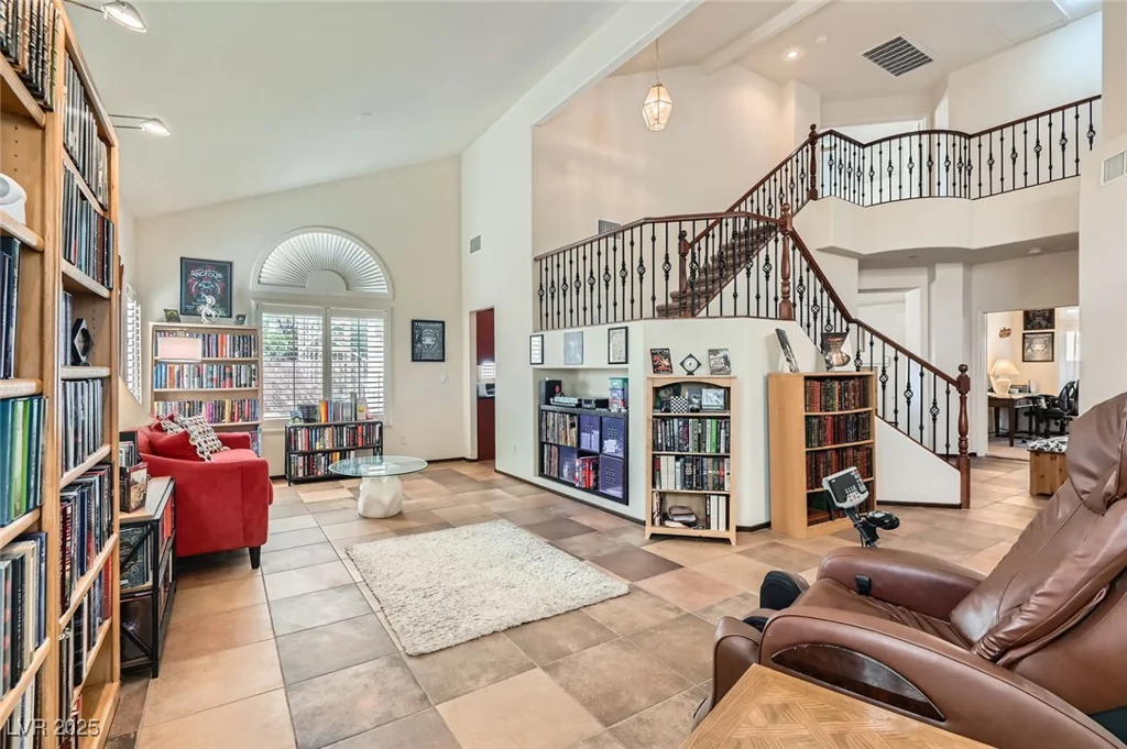 1684 Flores, Henderson, NV 89012