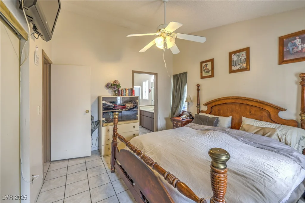 2735 Poppyseed, Las Vegas, NV 89142