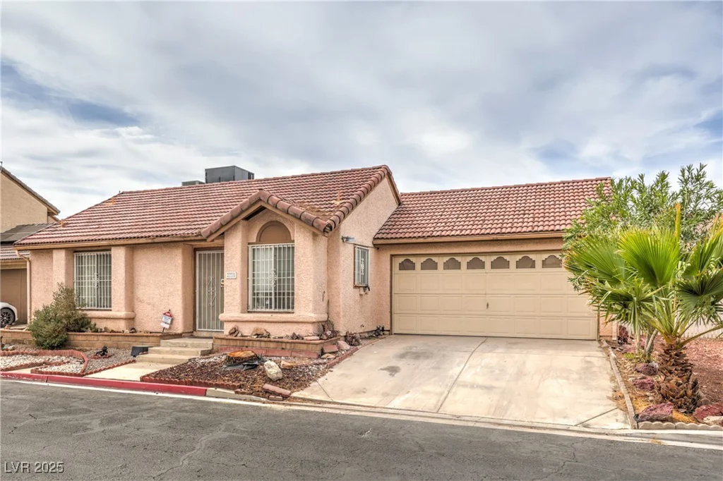 2735 Poppyseed, Las Vegas, NV 89142