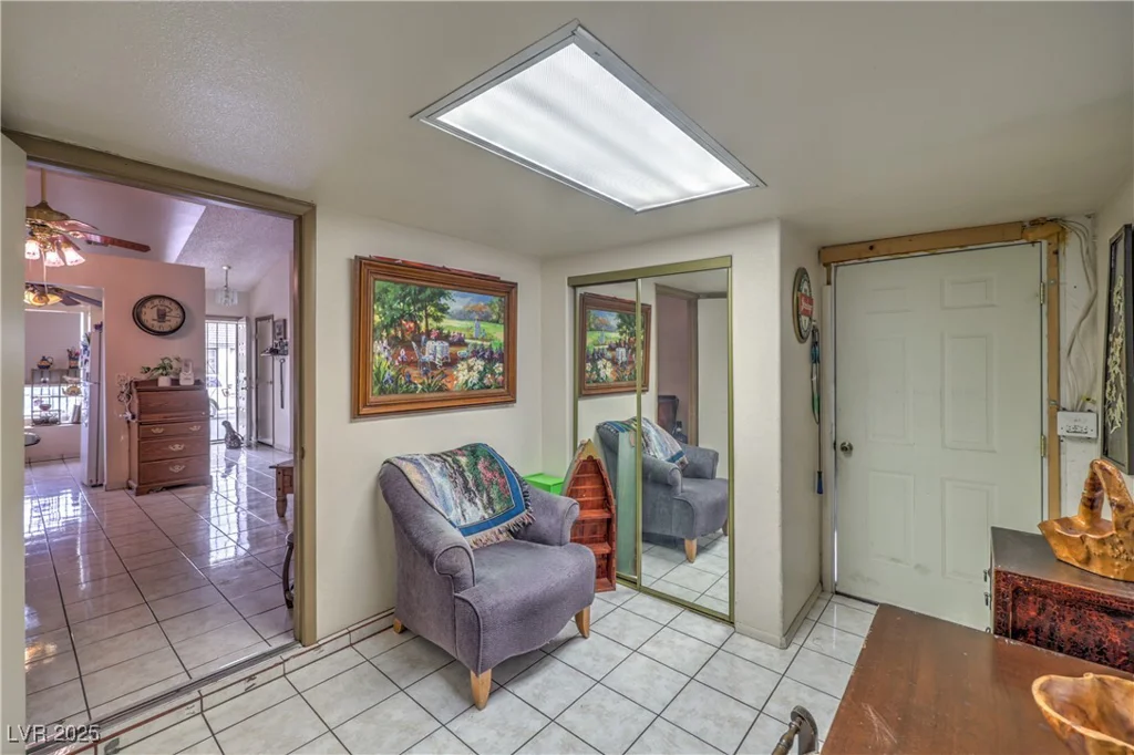 2735 Poppyseed, Las Vegas, NV 89142