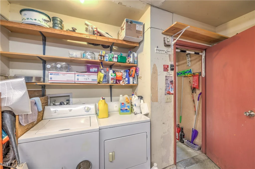 2735 Poppyseed, Las Vegas, NV 89142