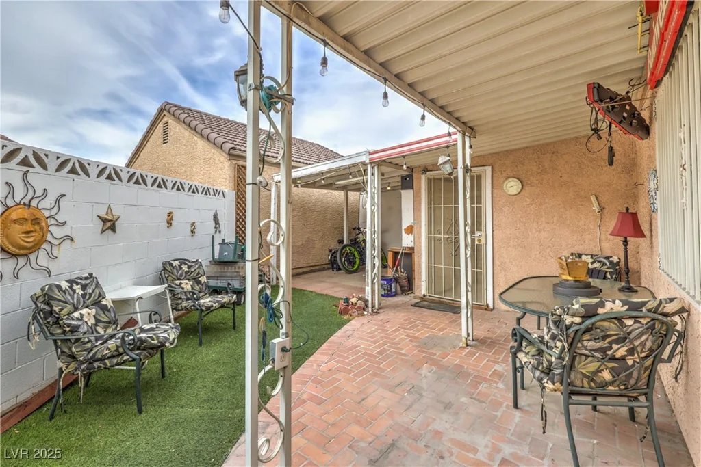 2735 Poppyseed, Las Vegas, NV 89142