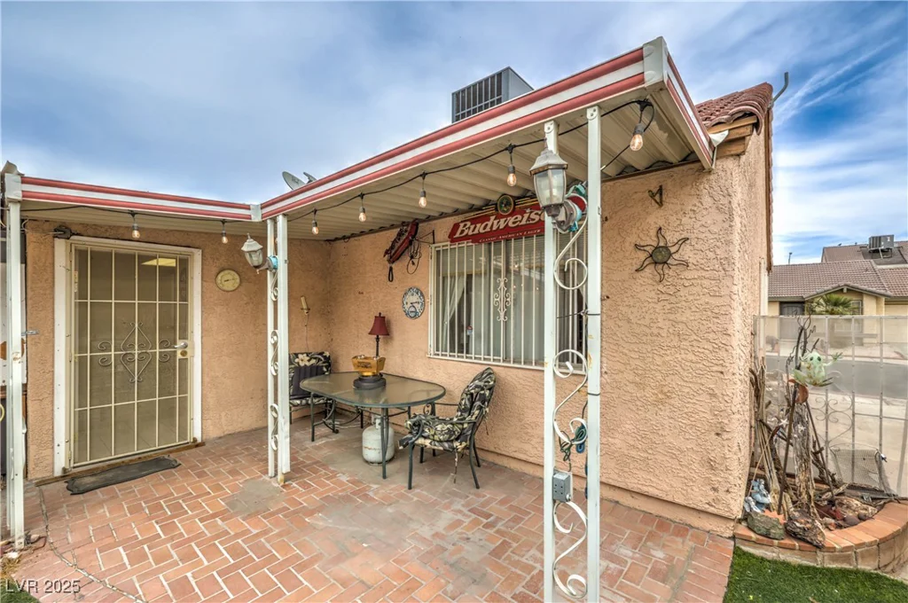 2735 Poppyseed, Las Vegas, NV 89142