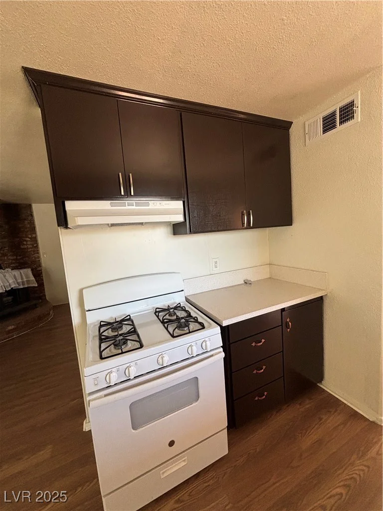 1113 Date, Las Vegas, NV 89108