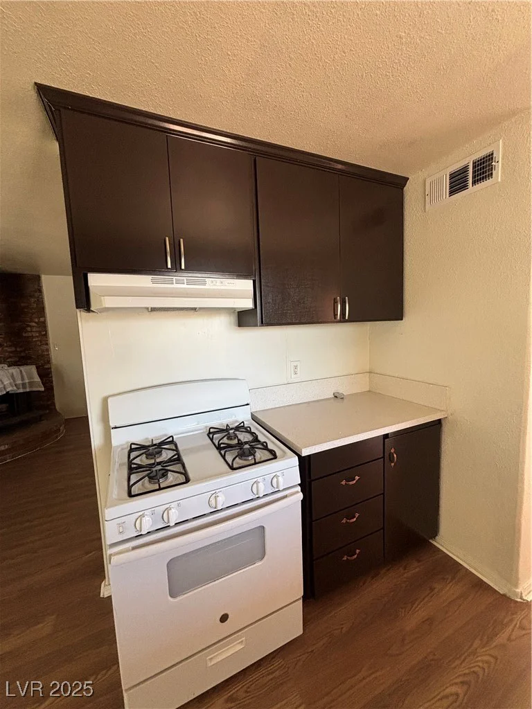 1113 Date, Las Vegas, NV 89108