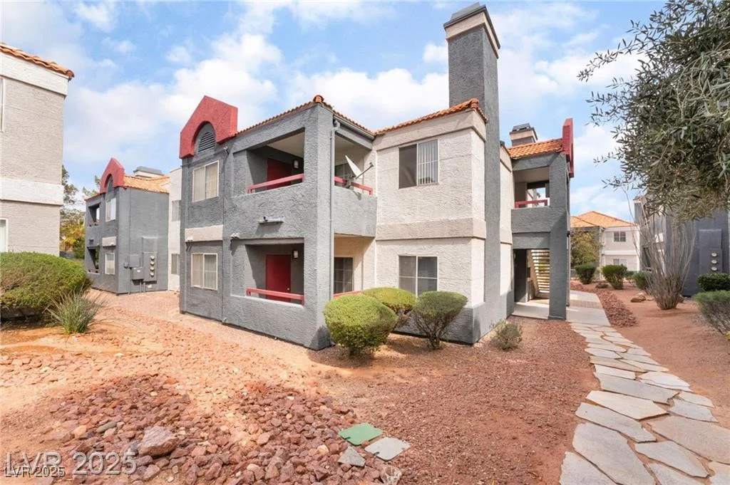8600 Charleston, Las Vegas, NV 89117