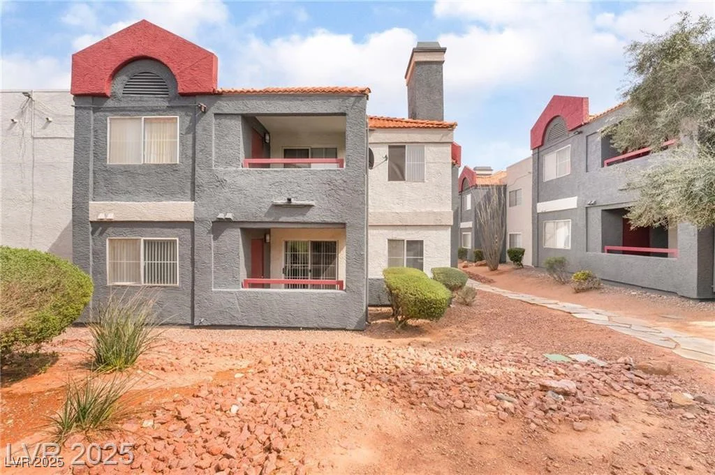 8600 Charleston, Las Vegas, NV 89117