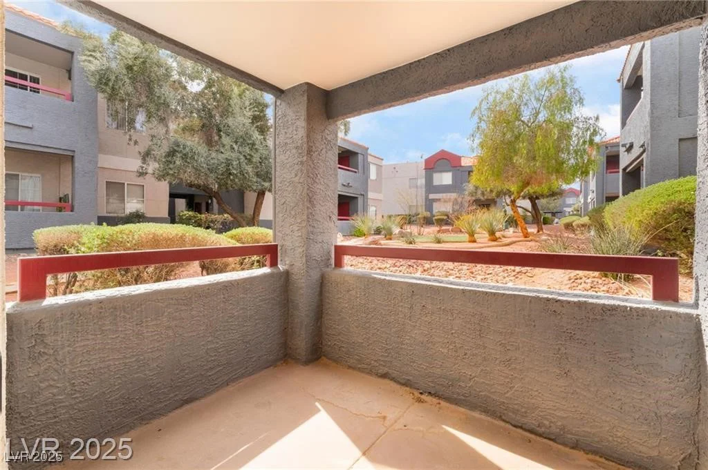 8600 Charleston, Las Vegas, NV 89117