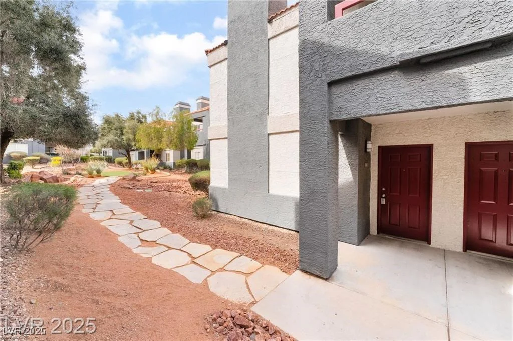 8600 Charleston, Las Vegas, NV 89117