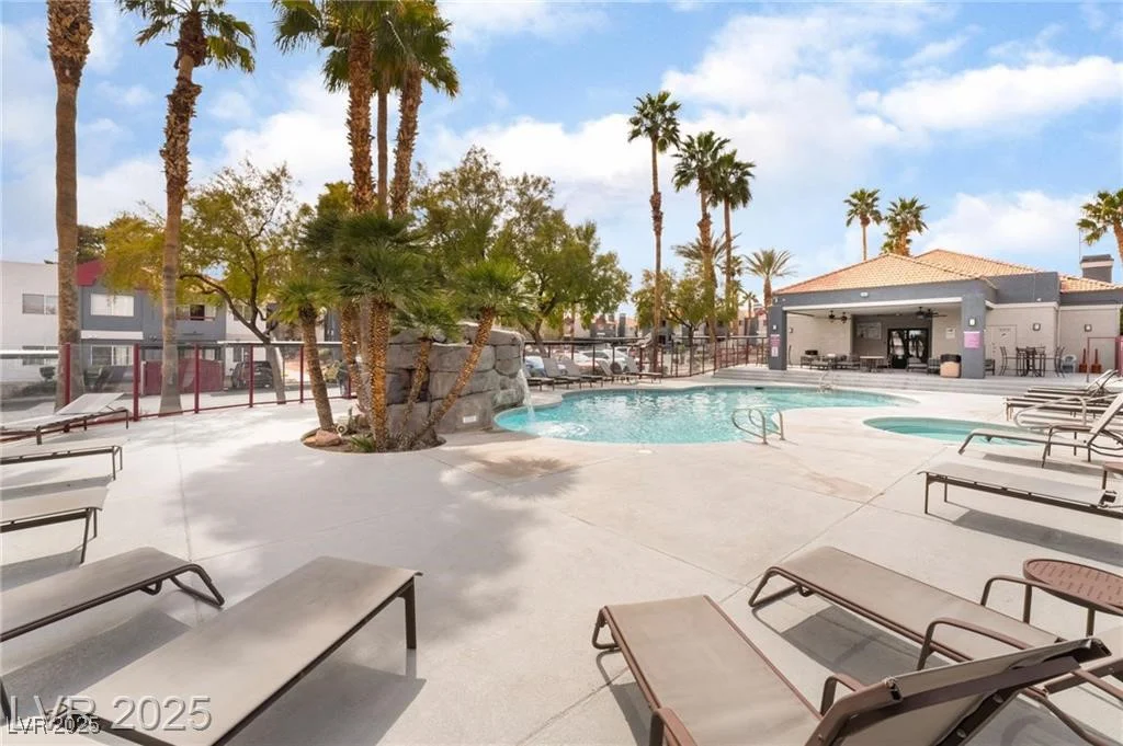 8600 Charleston, Las Vegas, NV 89117