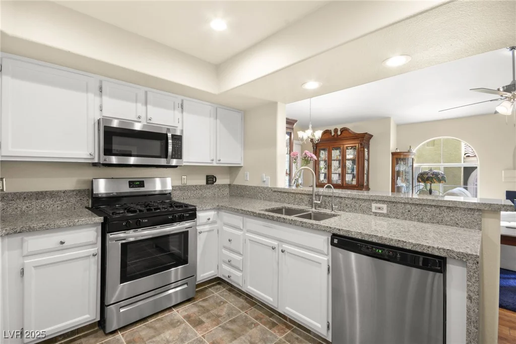7950 Flamingo, Las Vegas, NV 89147