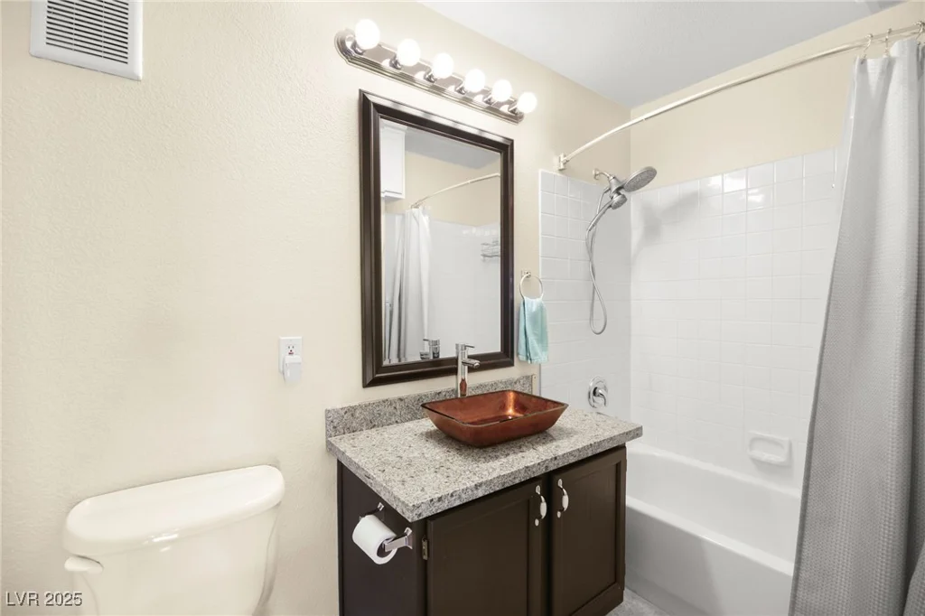 7950 Flamingo, Las Vegas, NV 89147