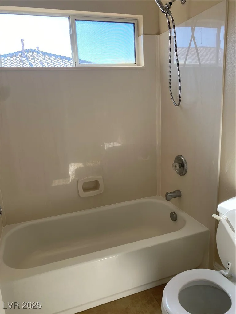7439 Pioneer, Las Vegas, NV 89113