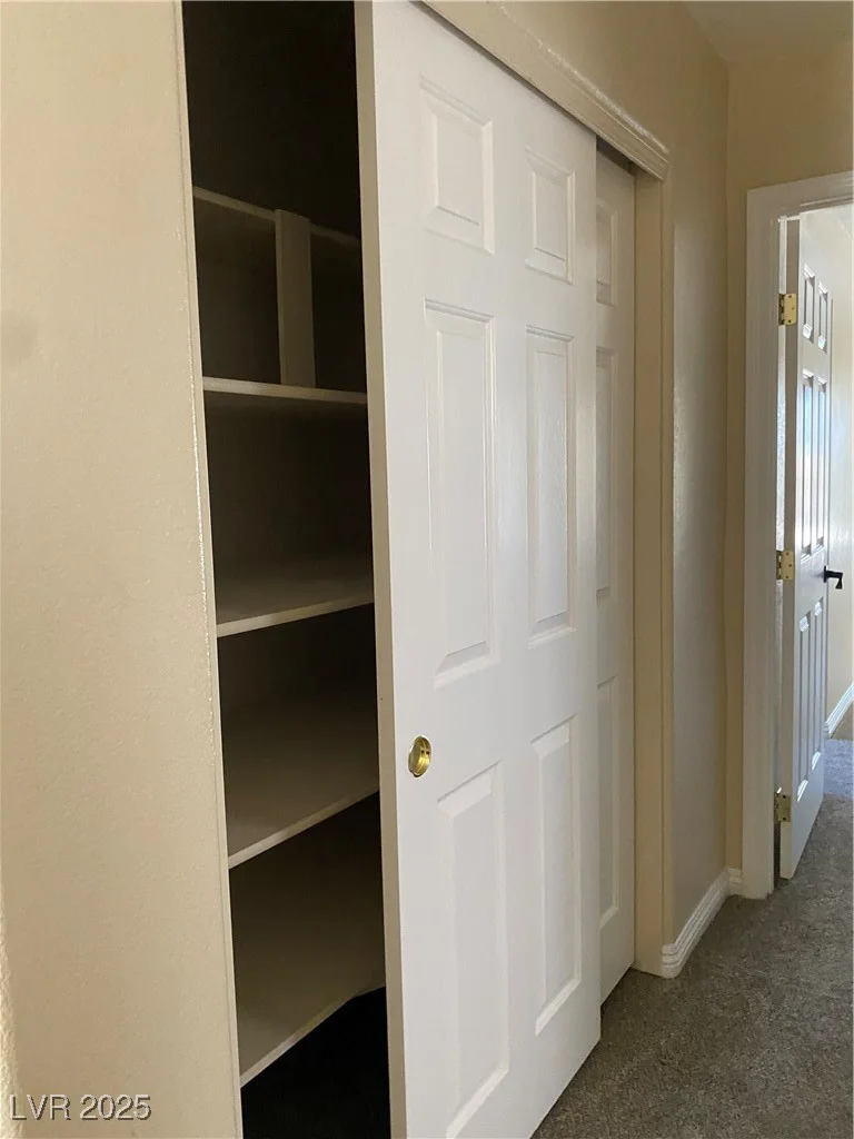 7439 Pioneer, Las Vegas, NV 89113