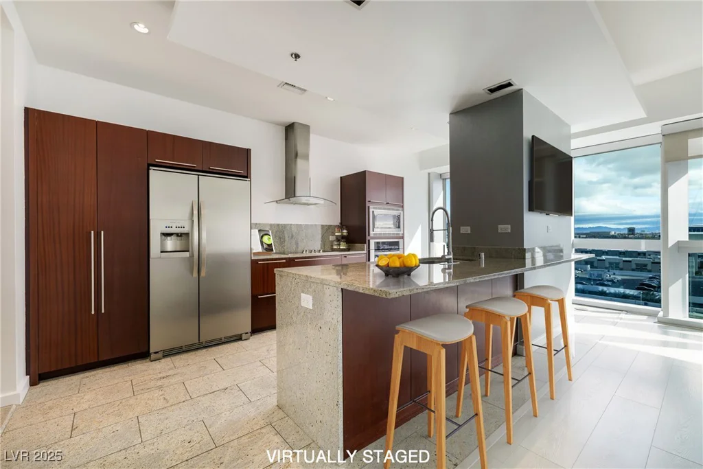 4471 Dean Martin, Las Vegas, NV 89103