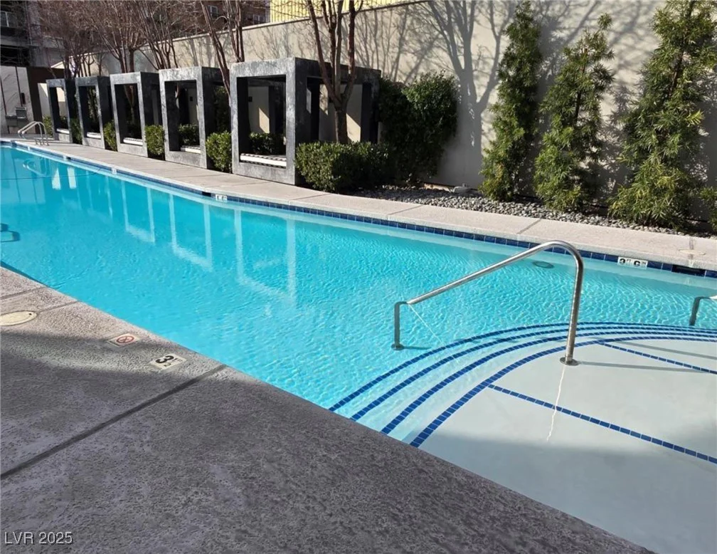 4471 Dean Martin, Las Vegas, NV 89103
