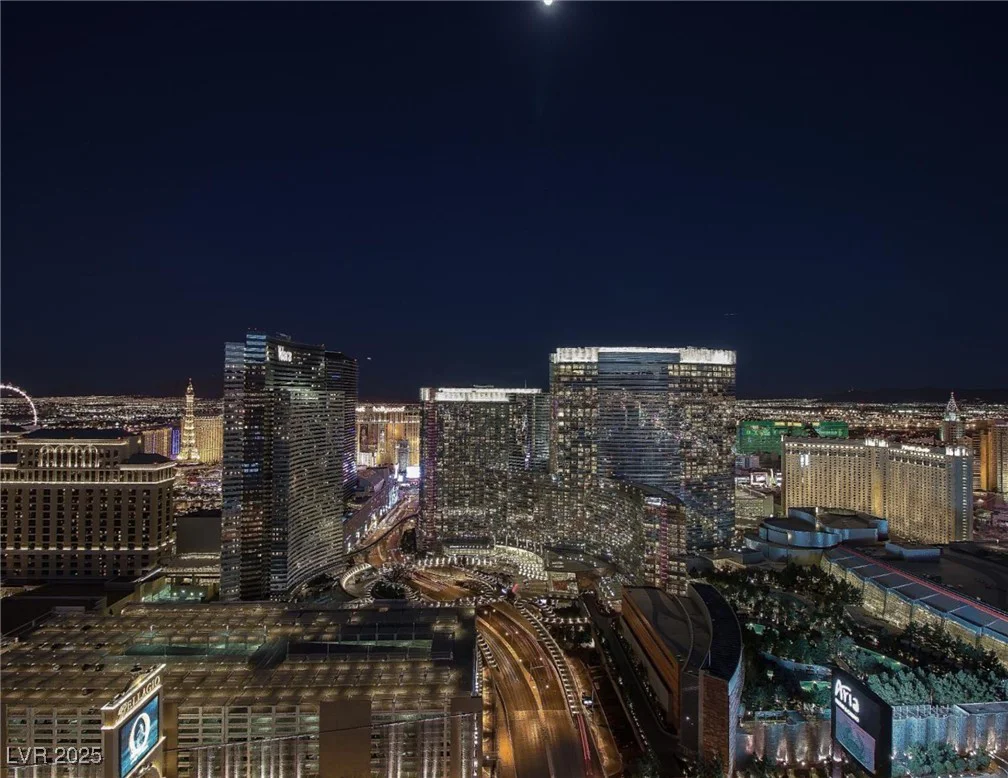 4471 Dean Martin, Las Vegas, NV 89103