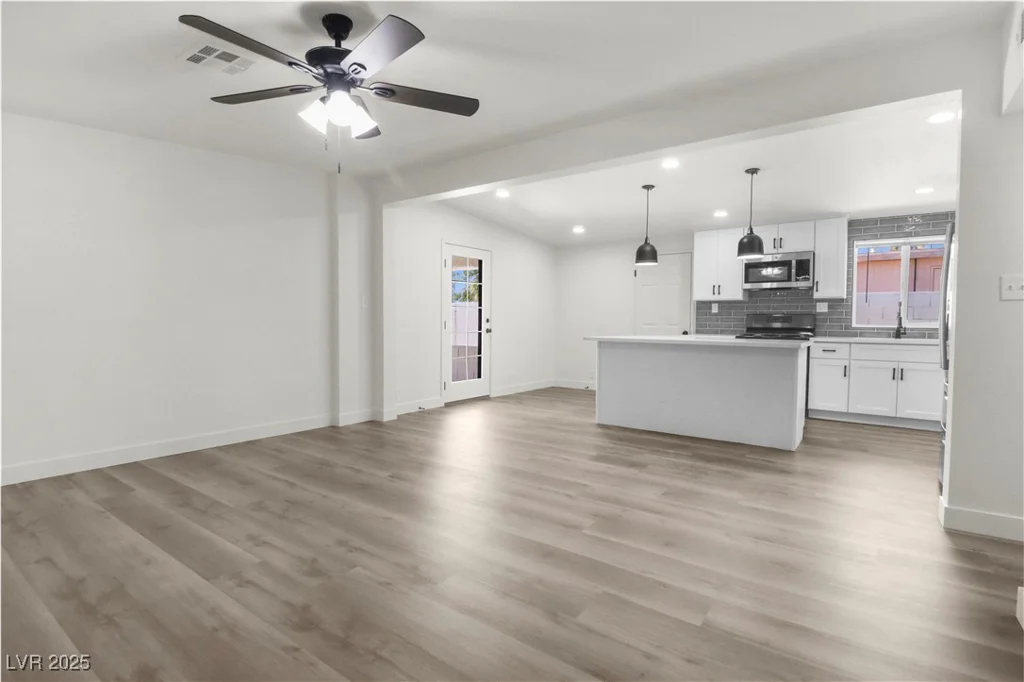 2729 Flower, North Las Vegas, NV 89030