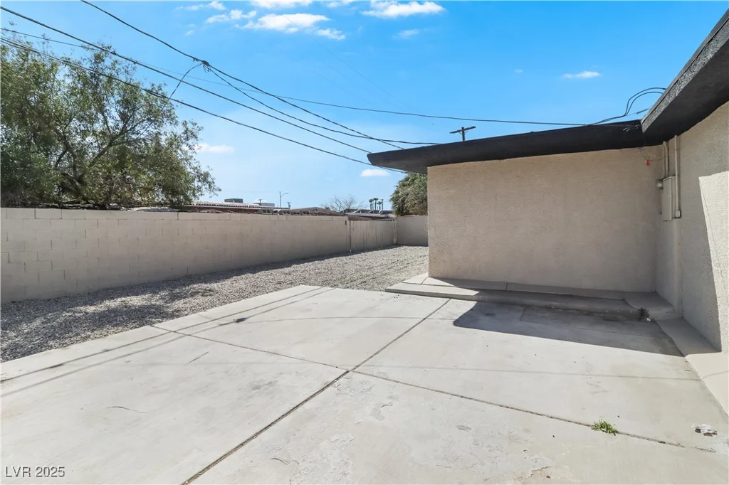 2729 Flower, North Las Vegas, NV 89030