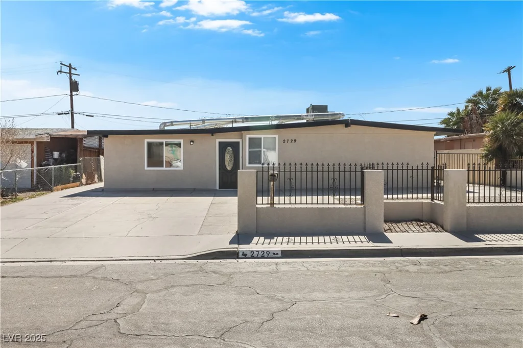 2729 Flower, North Las Vegas, NV 89030