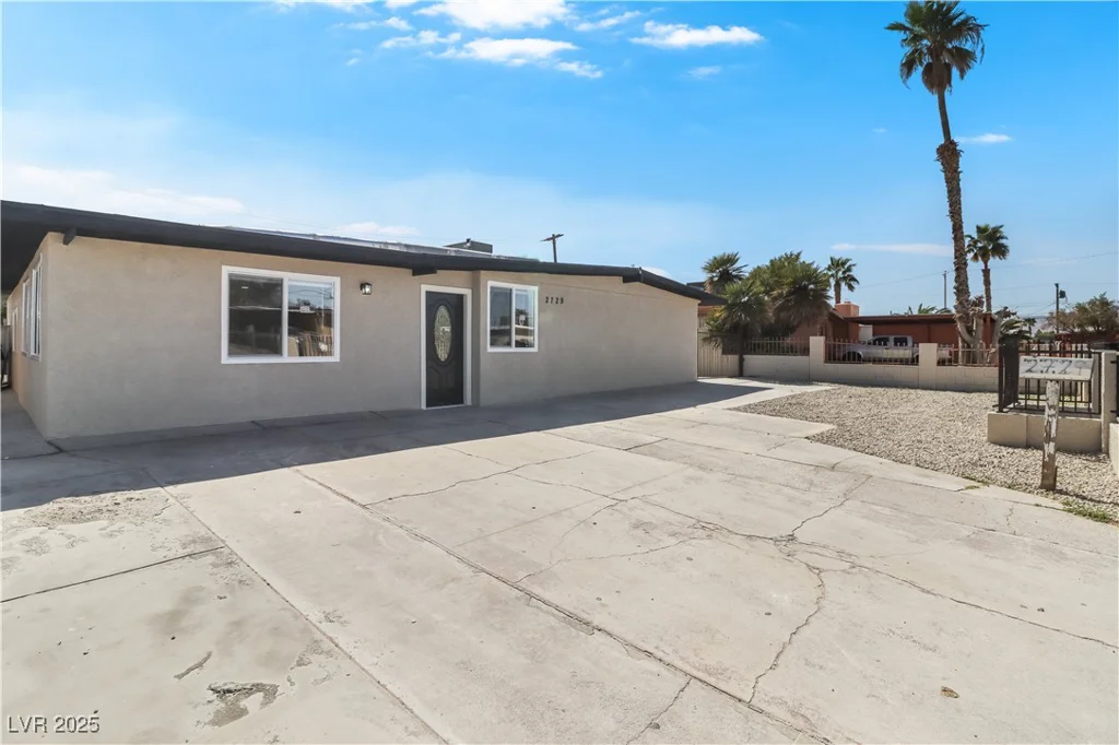 2729 Flower, North Las Vegas, NV 89030